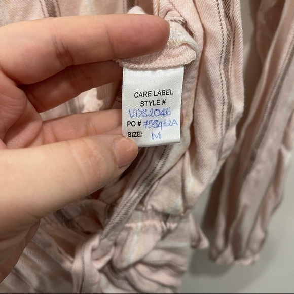 Ivy + Main Tie Front Long Sleeve Ruffle Trim Stripe Pink Romper Keyhole Back M - Picture 8 of 8